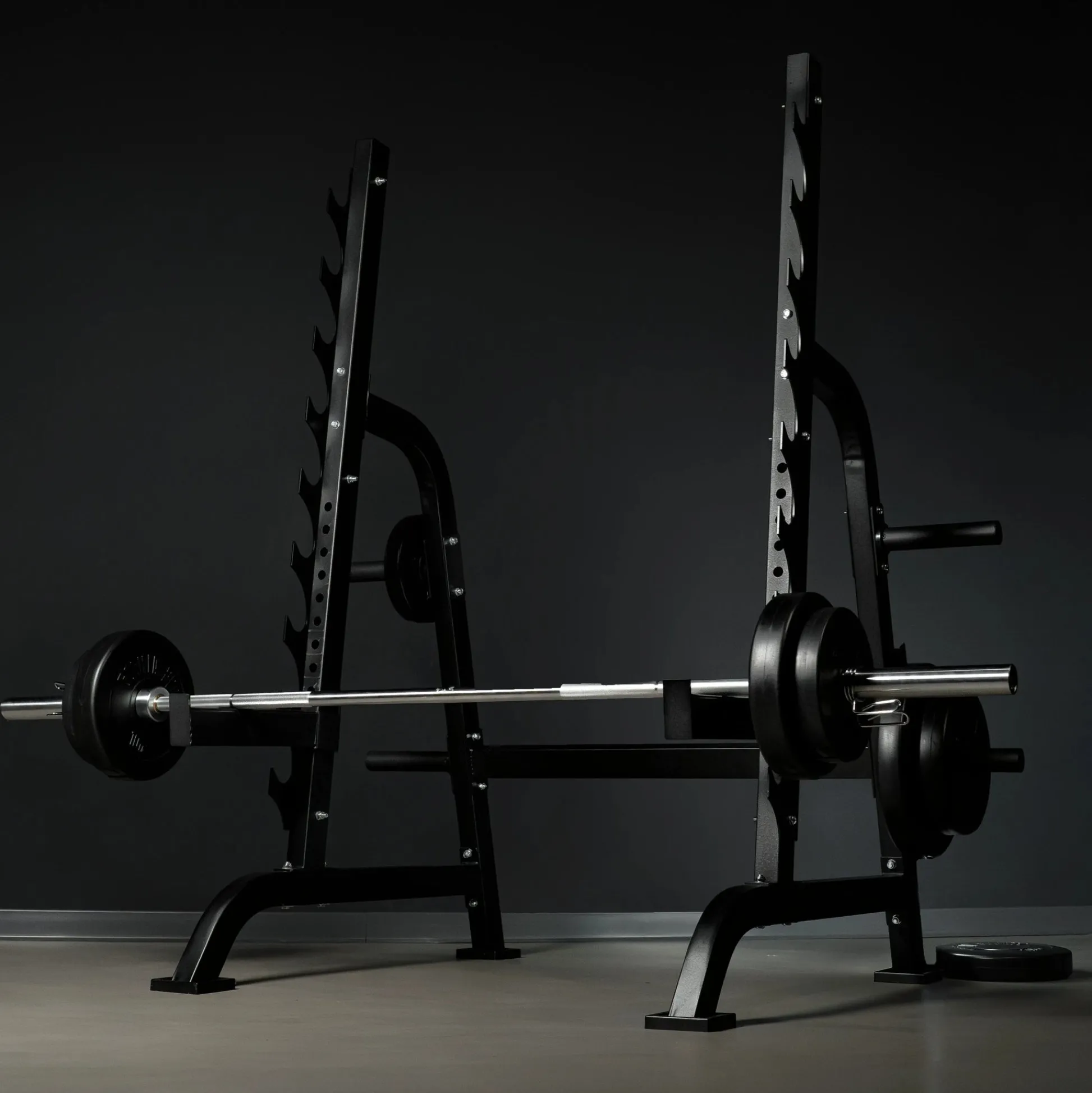 Gorilla Sports Squat Rack inkl, Safety Ablagen Schwarz Sale