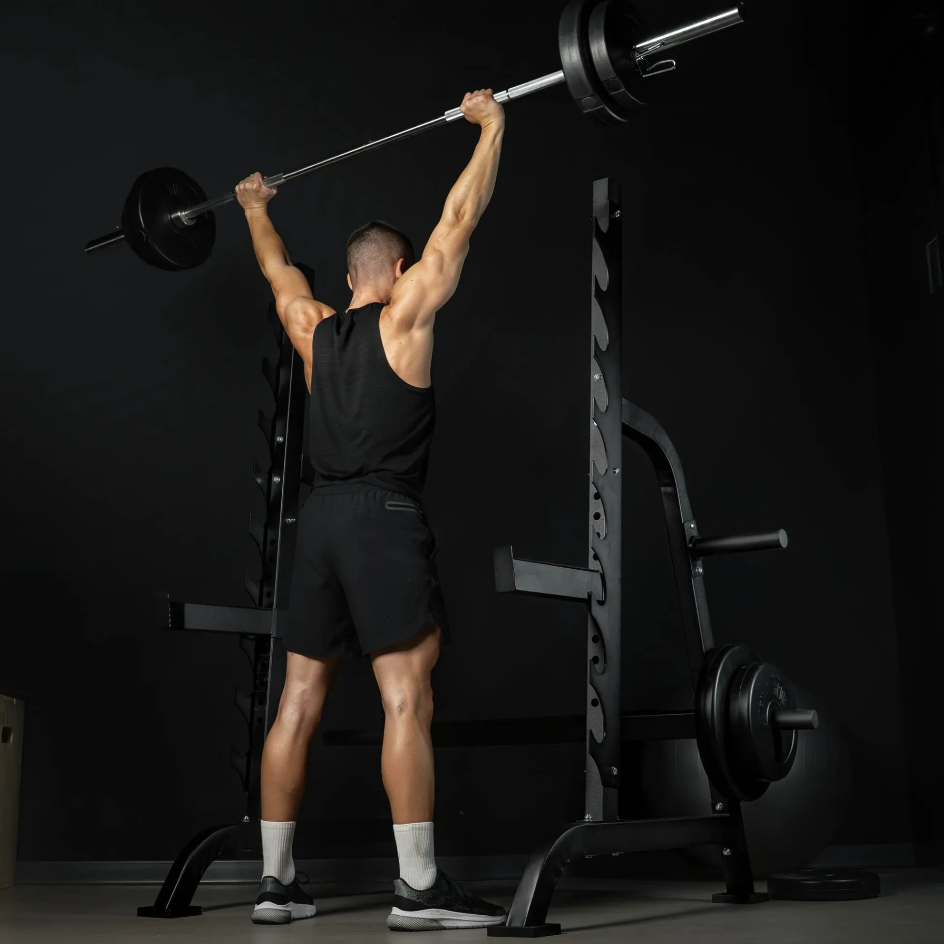 Gorilla Sports Squat Rack inkl, Safety Ablagen Schwarz Sale